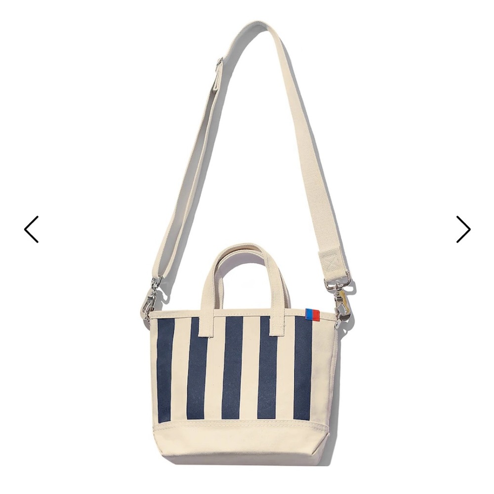 Kule All Over Striped Bucket Tote NWOT